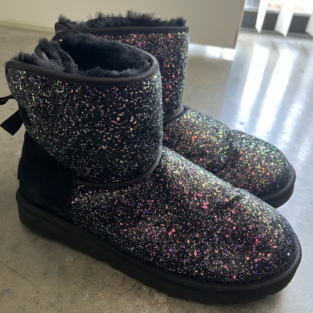Cosmos Uggs